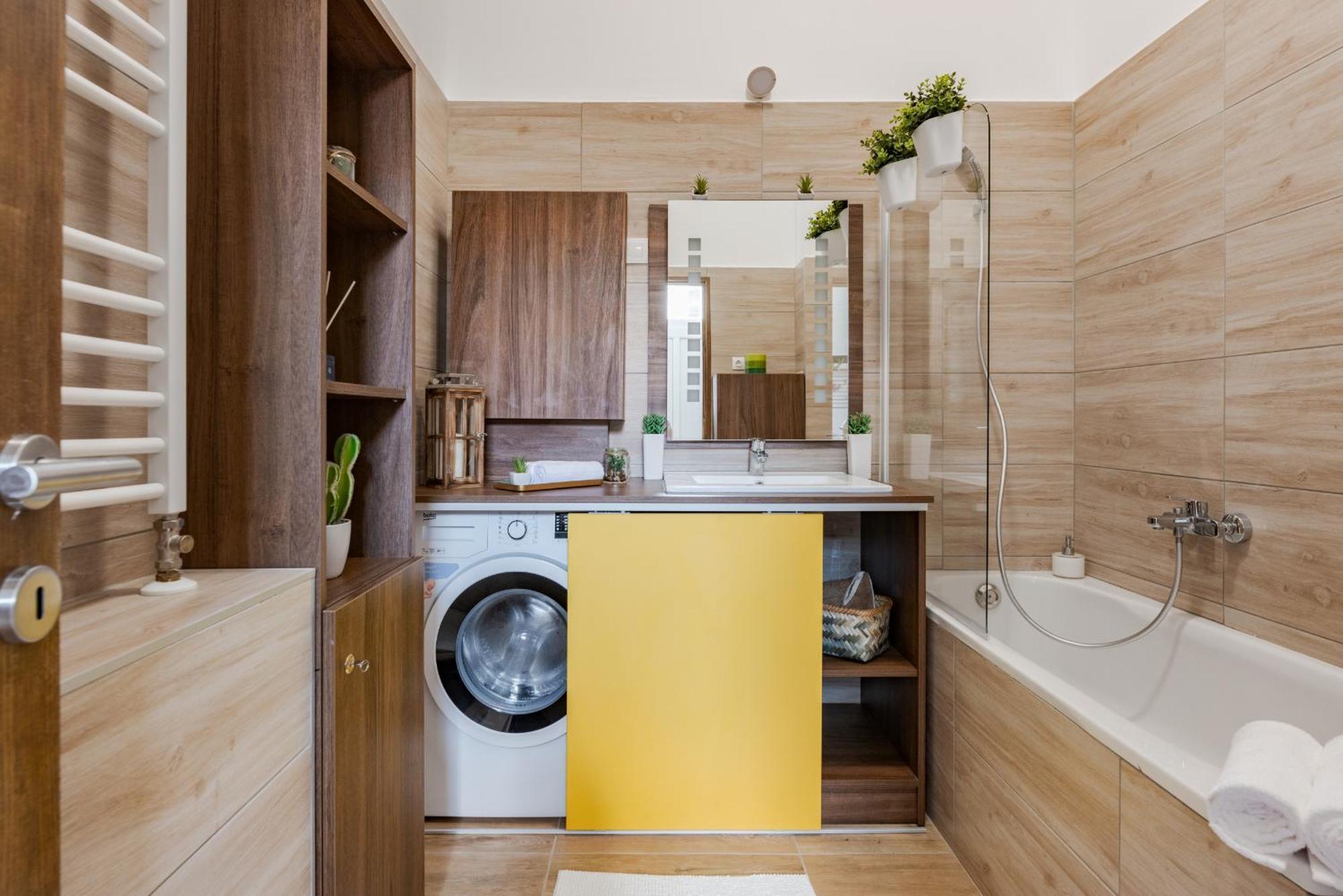Central Kira Apartment Budapest Bagian luar foto