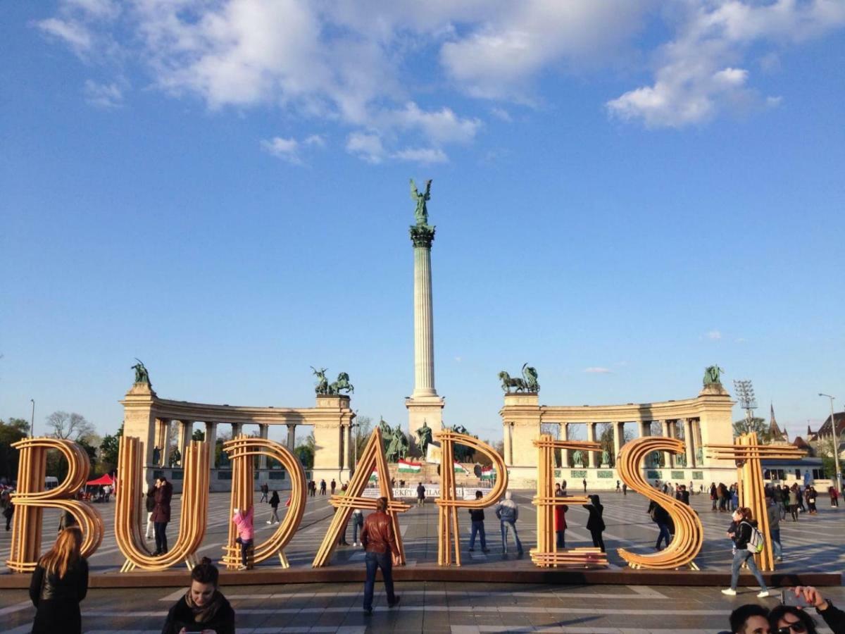 Central Kira Apartment Budapest Bagian luar foto